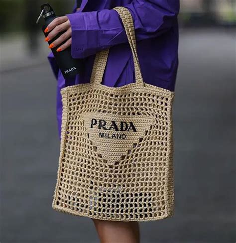 BOLSA PRADA MILANO EM CROCHÊ .